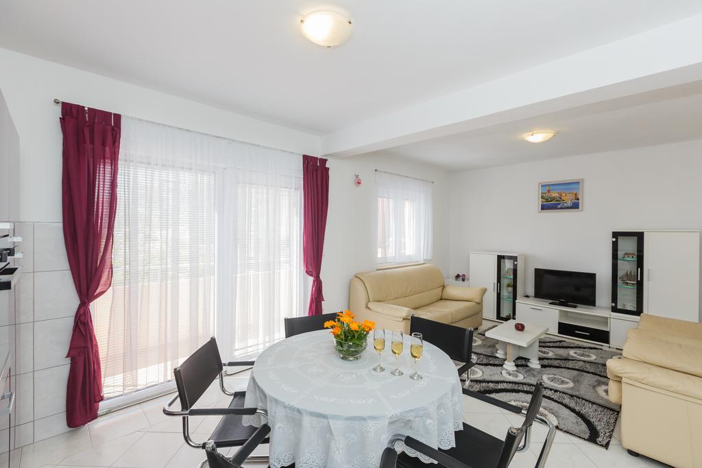 Apartment Anna Kastela Ngoại thất bức ảnh